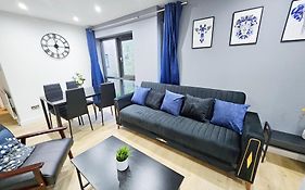 Gdy2 - The Green Dragon Apartment